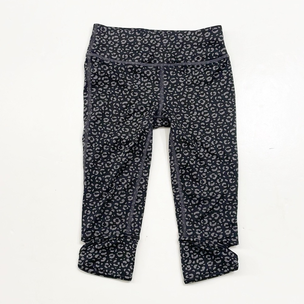 All In Motion animal print athletic cropped girls leggings